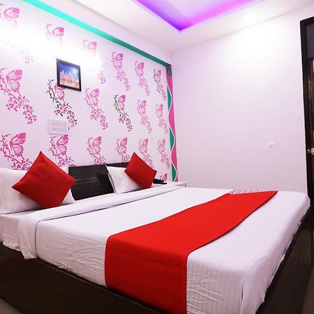 Hotel O Aaradhya Residency Нойда Экстерьер фото