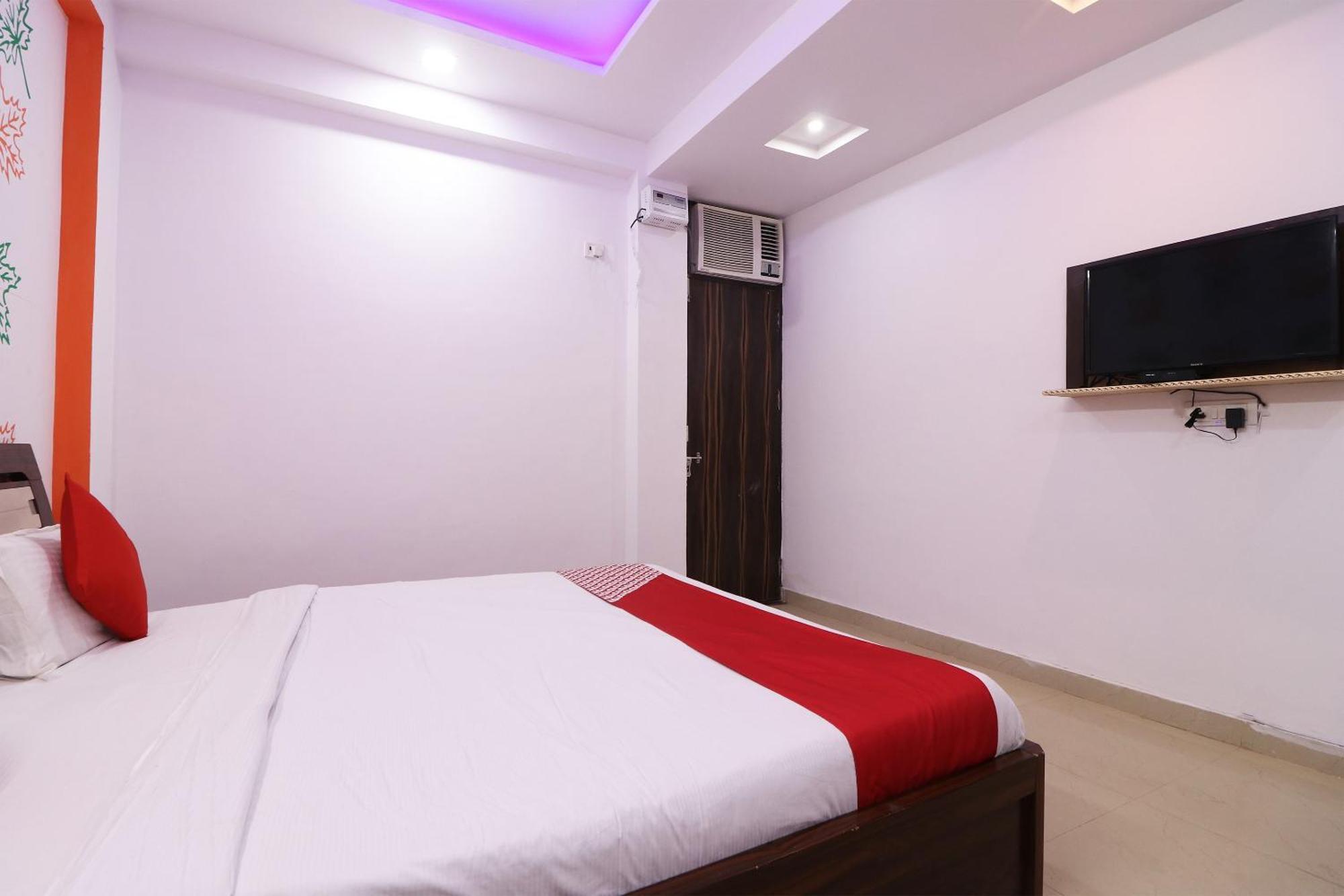 Hotel O Aaradhya Residency Нойда Экстерьер фото