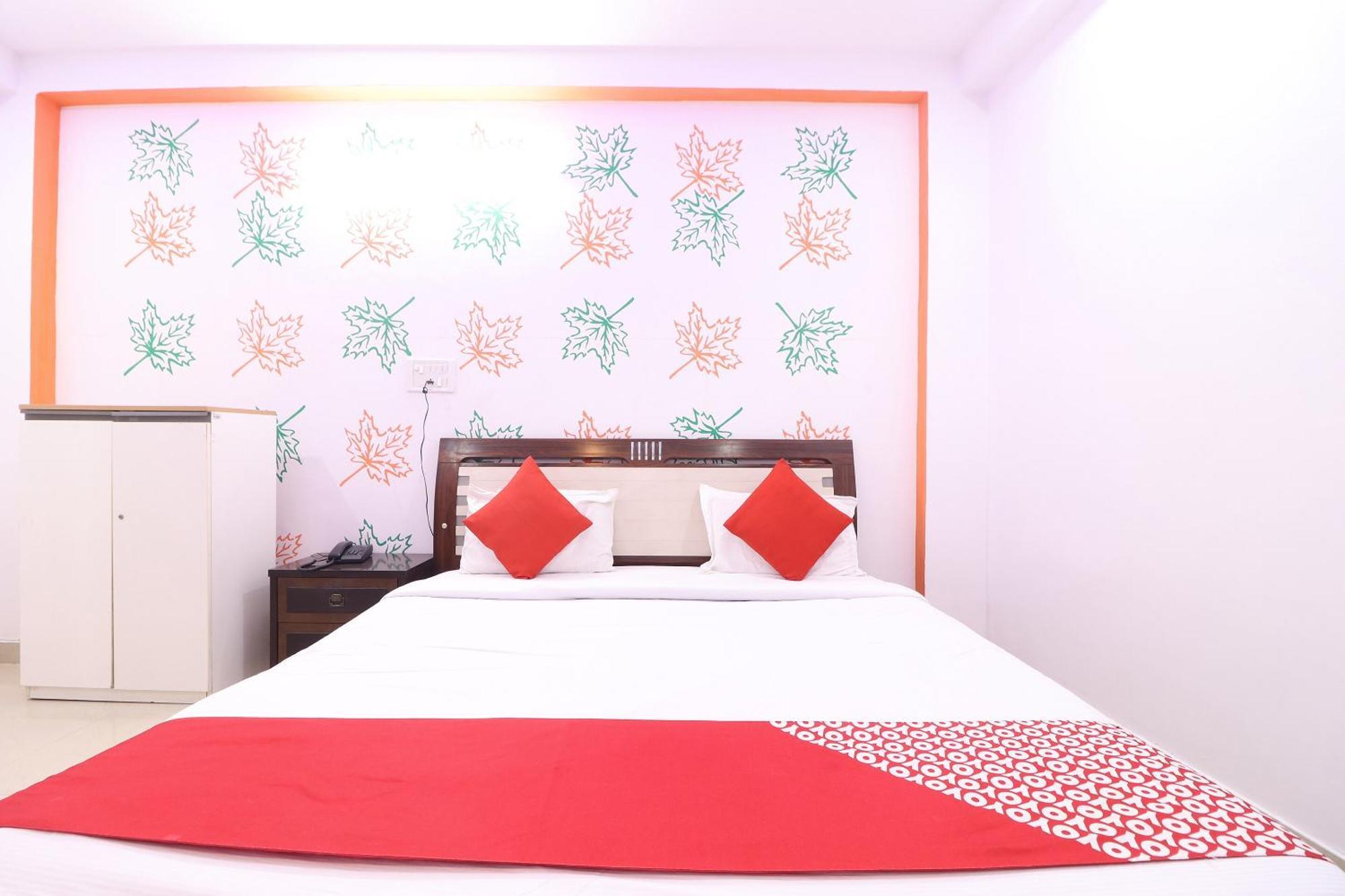 Hotel O Aaradhya Residency Нойда Экстерьер фото